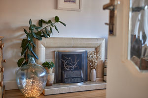 Family Room- click for photo gallery